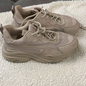 Steve Madden Beige Sneakers